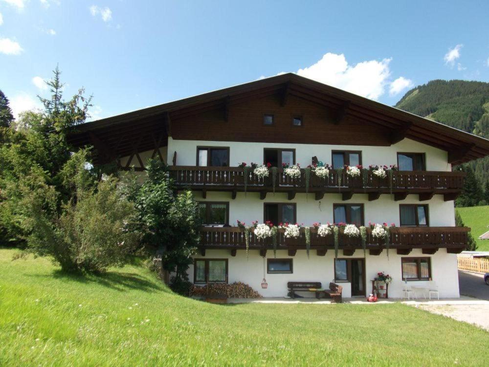 Haus Renate Lägenhet Lermoos Exteriör bild