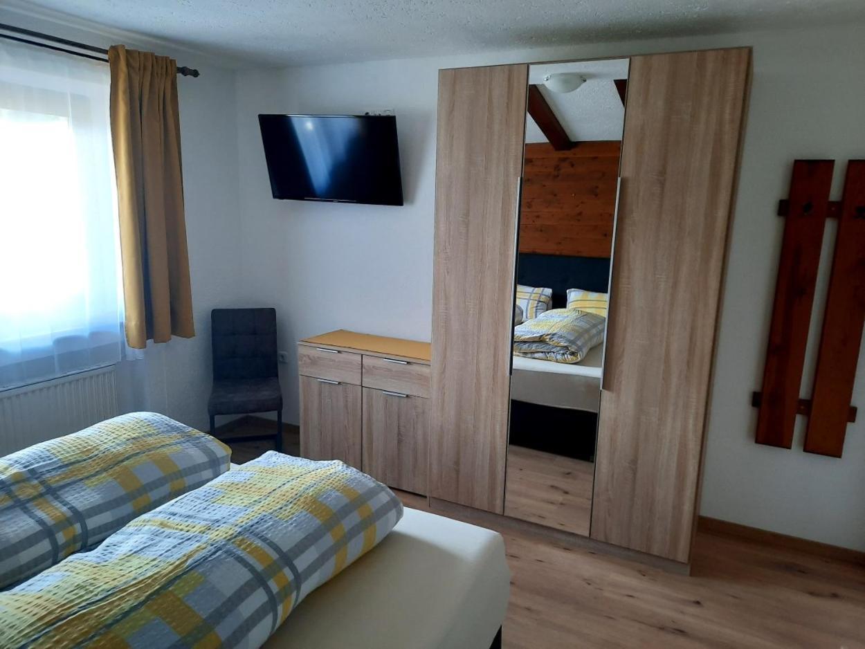 Haus Renate Lägenhet Lermoos Exteriör bild